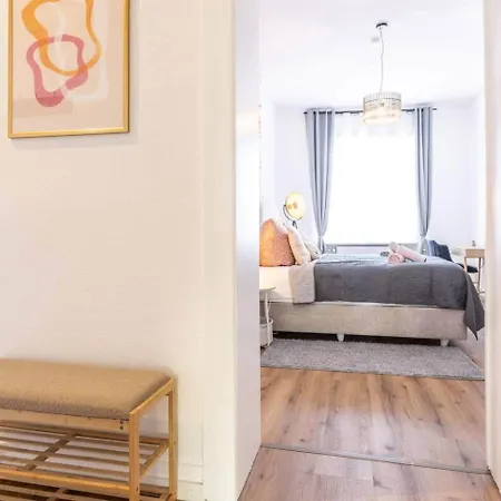 Apartment Stylische 100qm Fuer Max. 8 In Neuwied