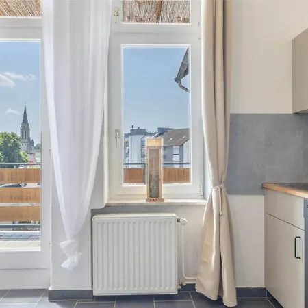 Apartment Stylische 100qm Fuer Max. 8 In